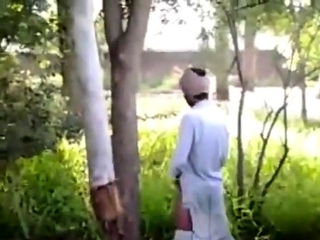 str8 busting India  jerk in public