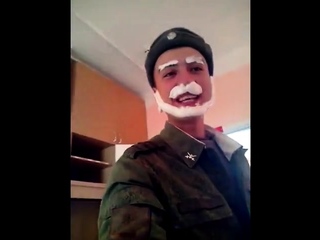 Soldado gostosinho flagrado no banho